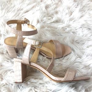 Nine West Pale Pink Snakeskin Heals